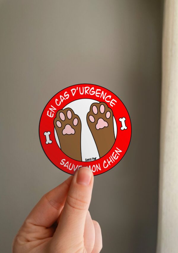 Sticker urgence chien